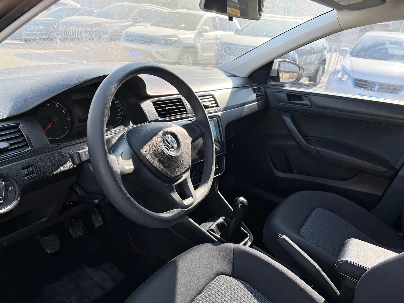 Volkswagen Santana 2016 1.6L Manual Trend Edition