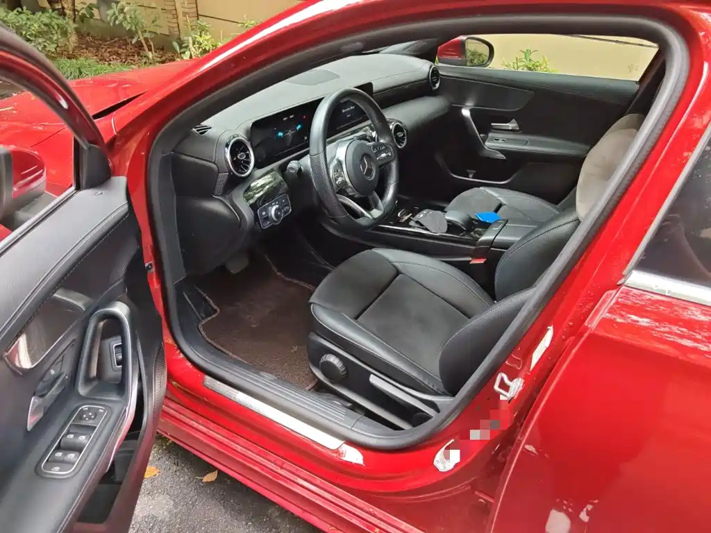 Mercedes-Benz Mercedes-Benz A-Class 2019 A 180 L Sport Sedan