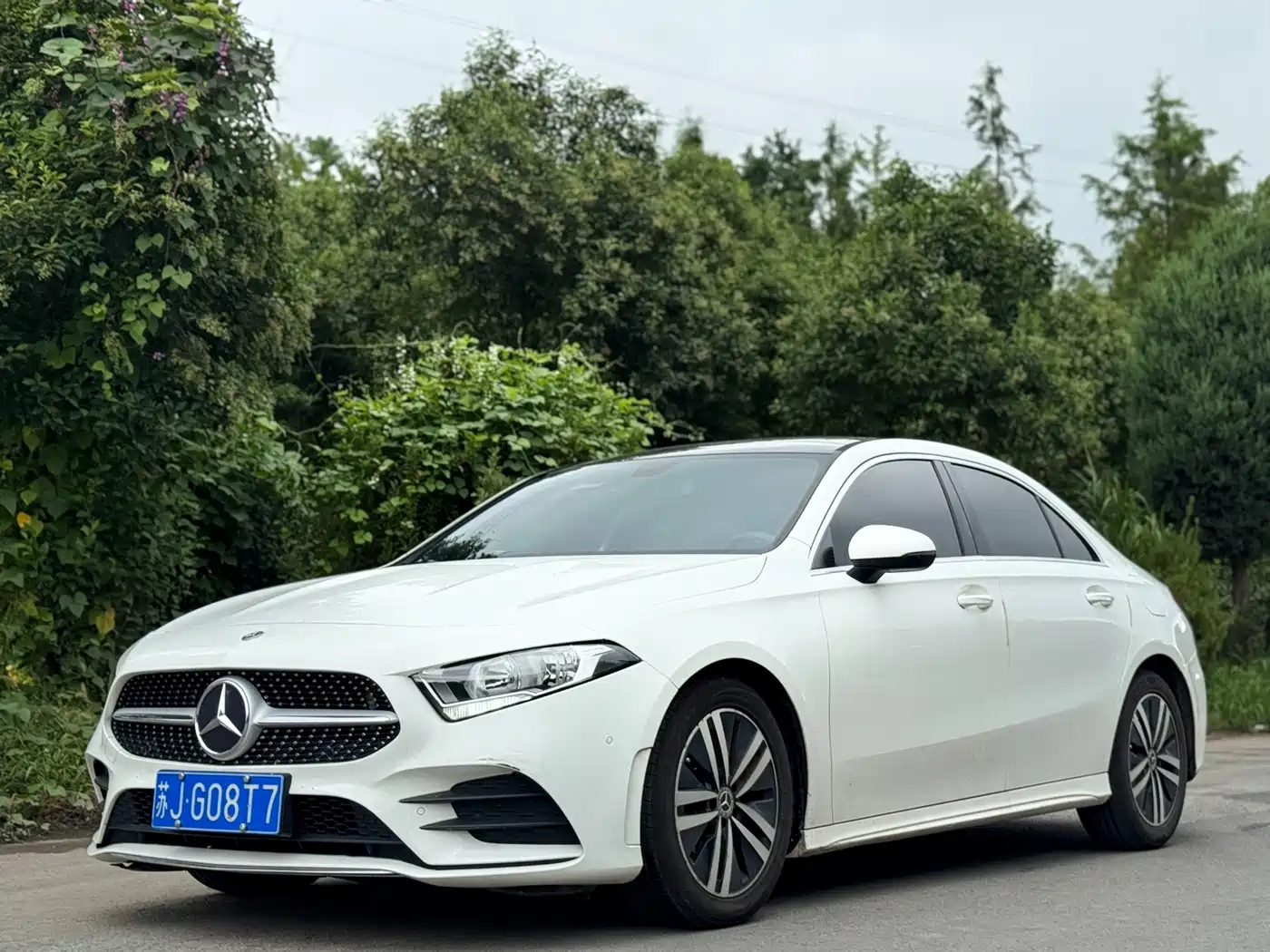 Mercedes-Benz Mercedes-Benz A-Class 2019 A 180 L Sport Sedan