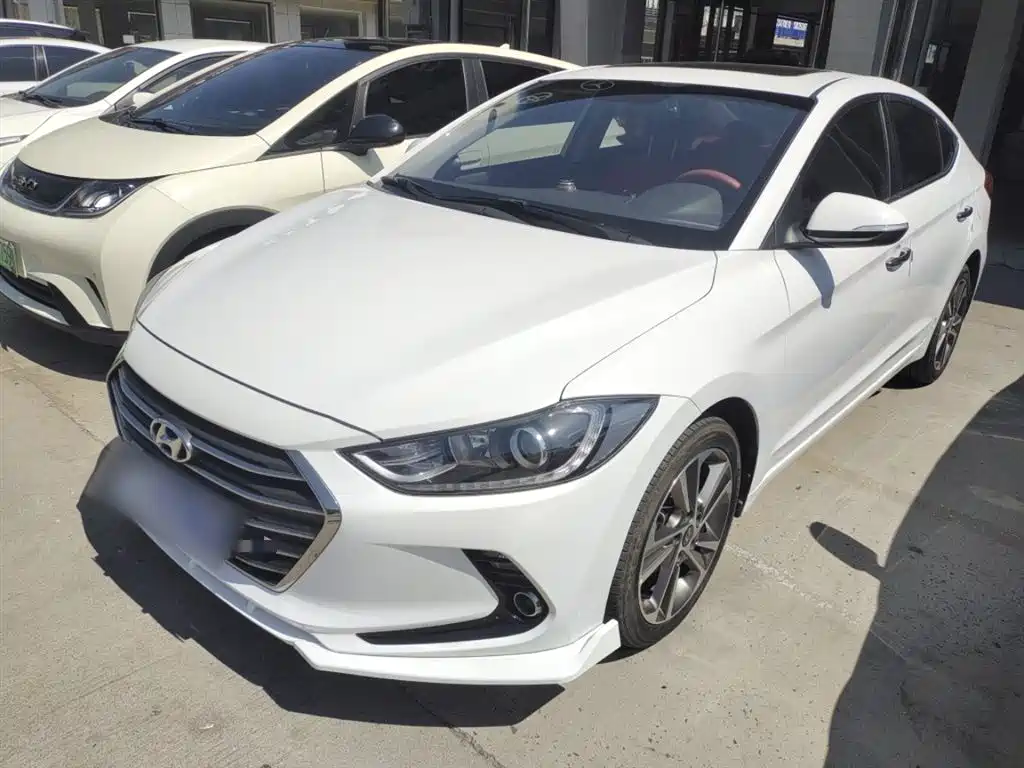 Hyundai Elantra 2016 Model 1.6L Automatic Smart Elite