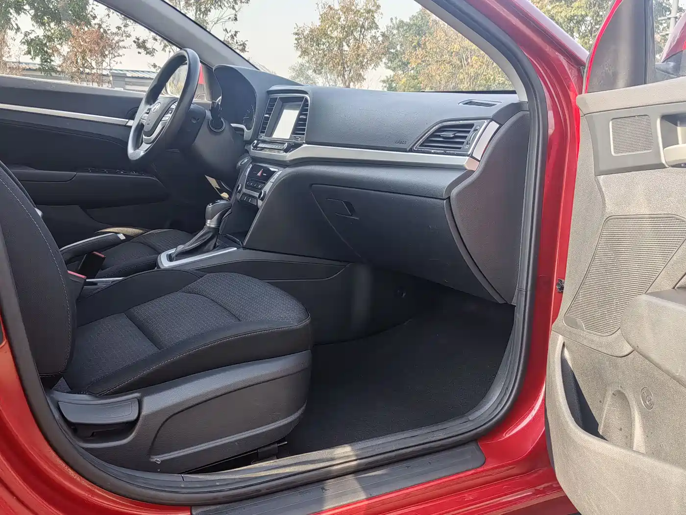 Hyundai Elantra 2016 Model 1.6L Automatic Smart Elite