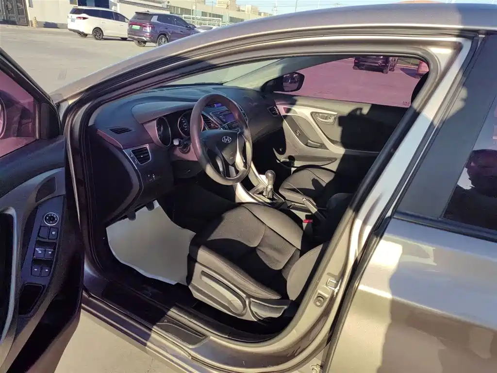 Hyundai Langdong 2015 1.6L Manual Trend