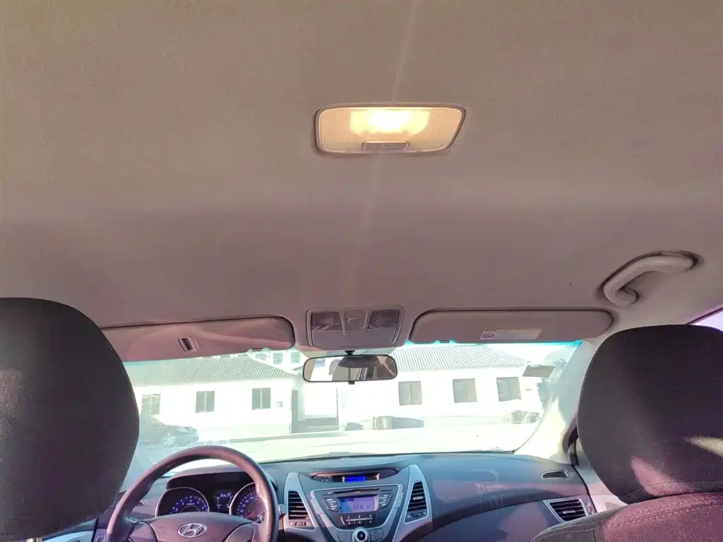 Hyundai Langdong 2015 1.6L Manual Trend