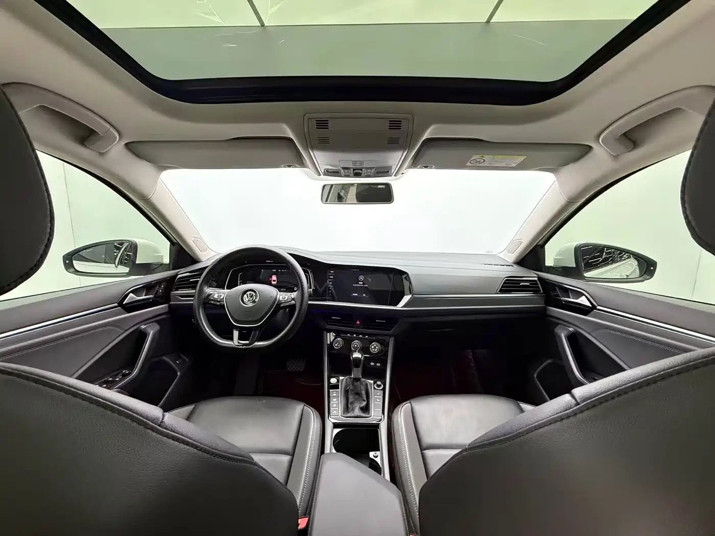 Volkswagen Sagitar 2022 280TSI DSG Surpassing Edition
