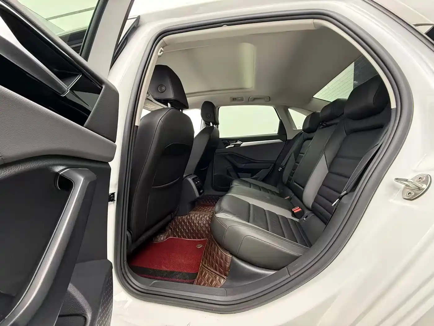 Volkswagen Sagitar 2022 280TSI DSG Surpassing Edition