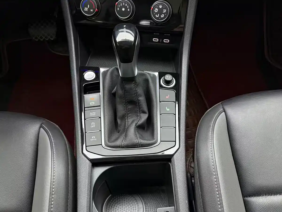 Volkswagen Sagitar 2022 280TSI DSG Surpassing Edition