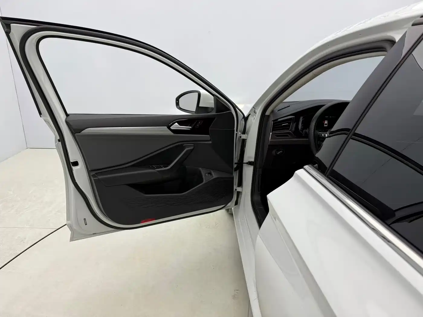 Volkswagen Sagitar 2022 280TSI DSG Surpassing Edition