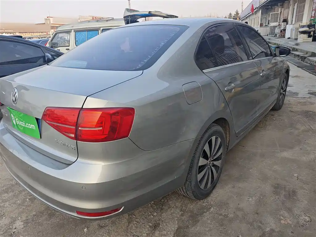 Volkswagen Sagitar 2018 1.6L Automatic Comfort