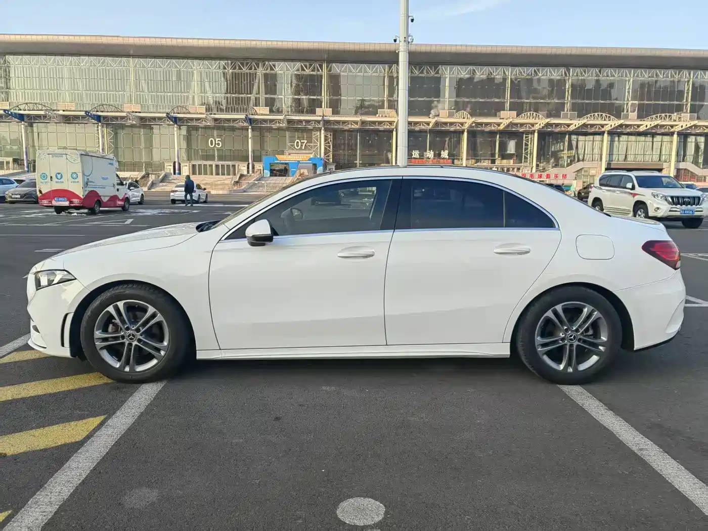 Mercedes-Benz Mercedes-Benz A-Class 2021 A 180 L Sports Sedan