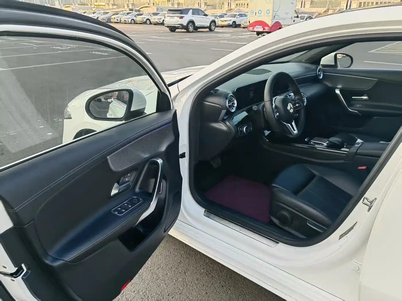 Mercedes-Benz Mercedes-Benz A-Class 2021 A 180 L Sports Sedan