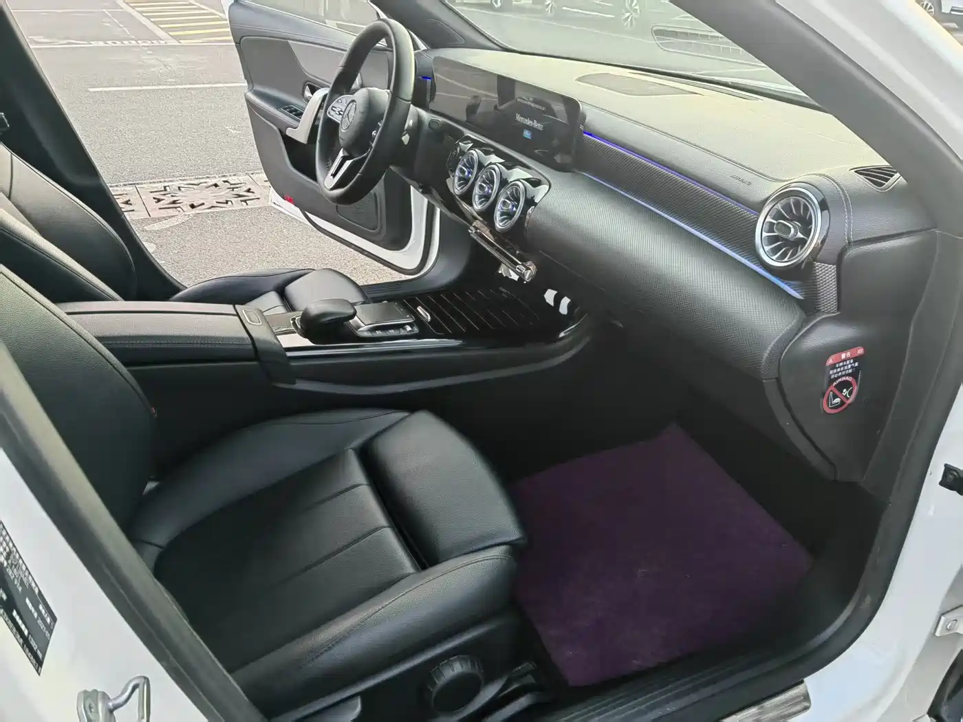 Mercedes-Benz Mercedes-Benz A-Class 2021 A 180 L Sports Sedan