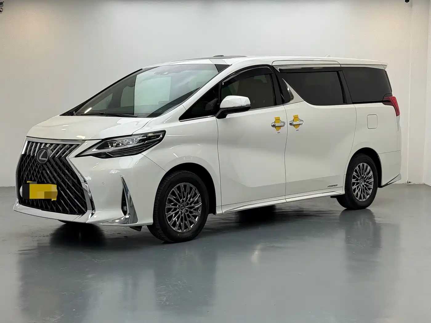Lexus Lexus LM 2020 300h Seven-Seater Elegance Edition