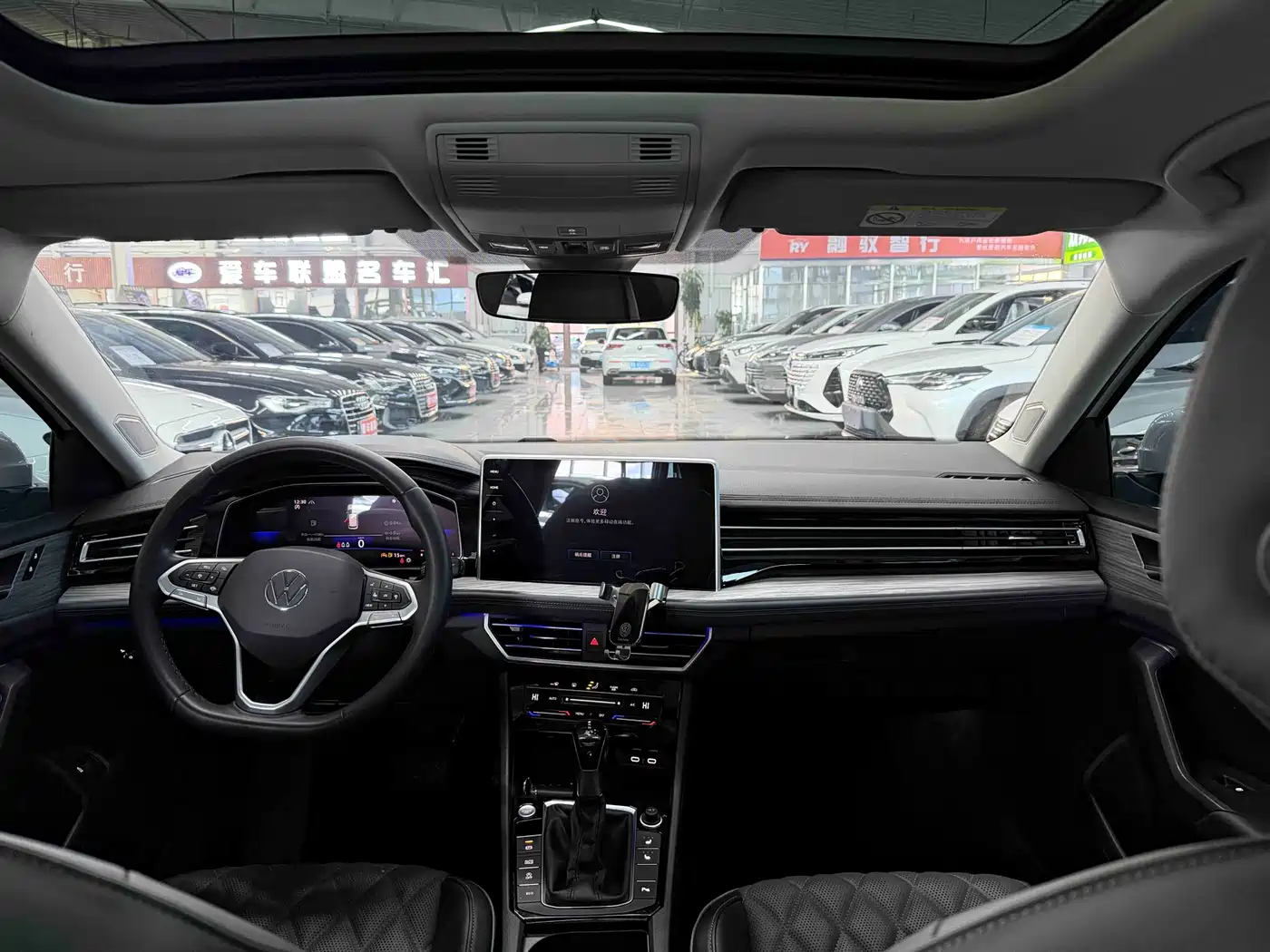 Volkswagen Sagitar 2023 280TSI DSG Surpass Plus Edition