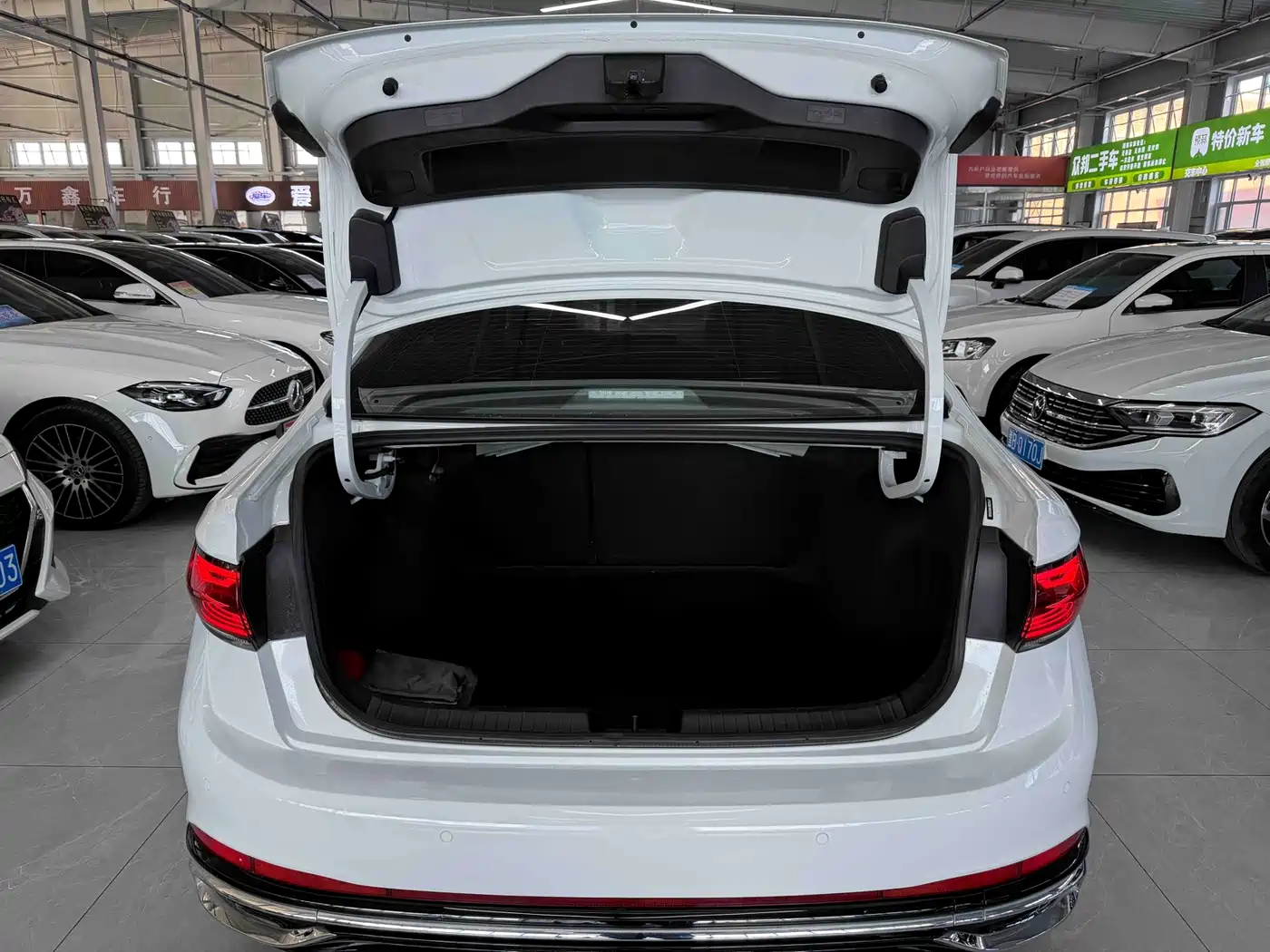 Volkswagen Sagitar 2023 280TSI DSG Surpass Plus Edition
