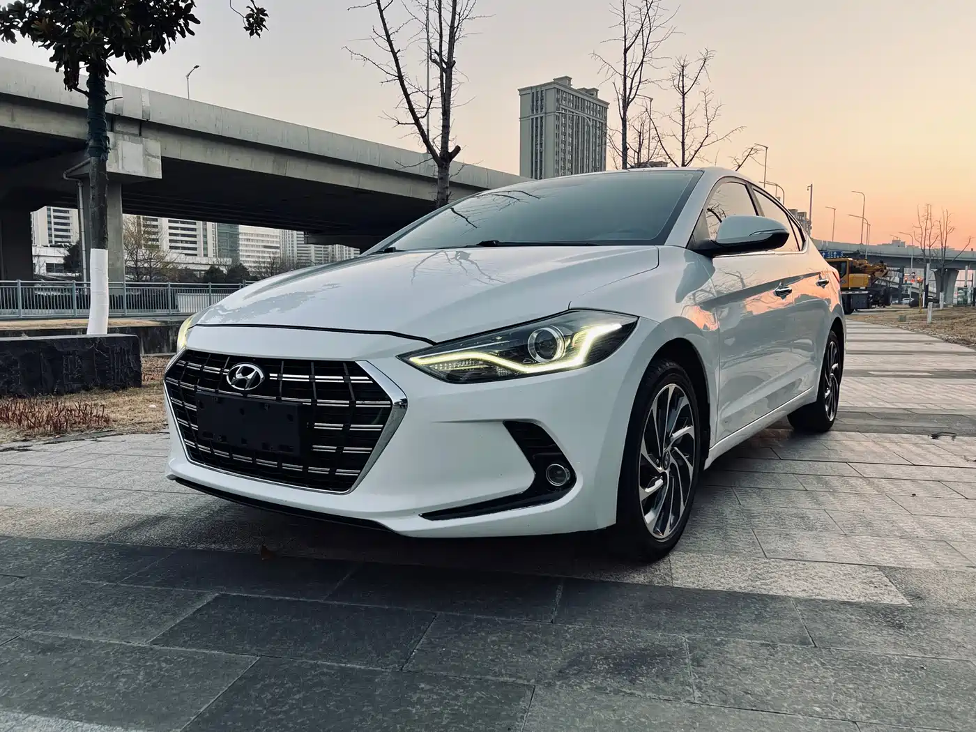 Hyundai Elantra 2019 1.5L CVT Smart Elite
