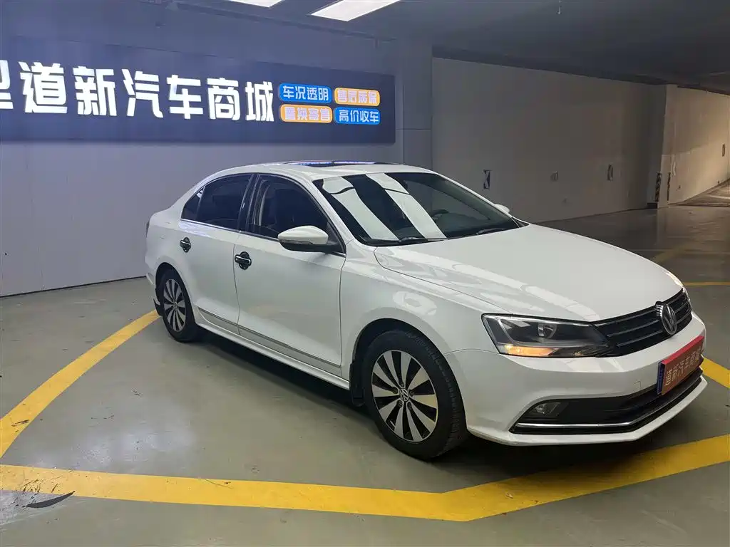 Volkswagen Sagitar 2018 1.6L Automatic Comfort