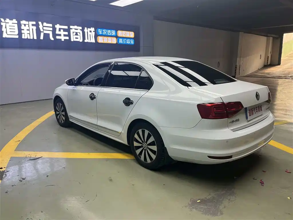 Volkswagen Sagitar 2018 1.6L Automatic Comfort