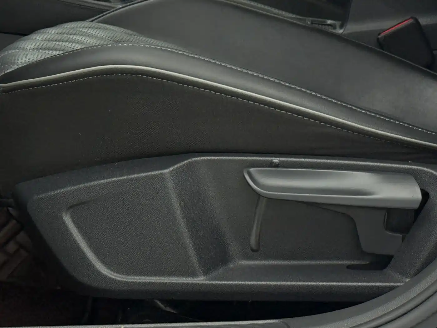 Volkswagen Sagitar 2023 280TSI DSG Surpass Plus Edition