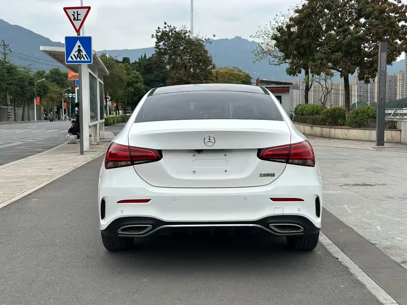 Mercedes-Benz Mercedes-Benz A-Class 2019 A 180 L Sport Sedan