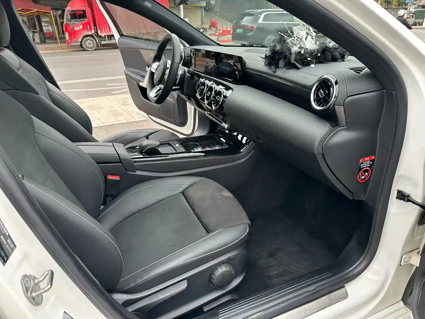 Mercedes-Benz Mercedes-Benz A-Class 2019 A 180 L Sport Sedan