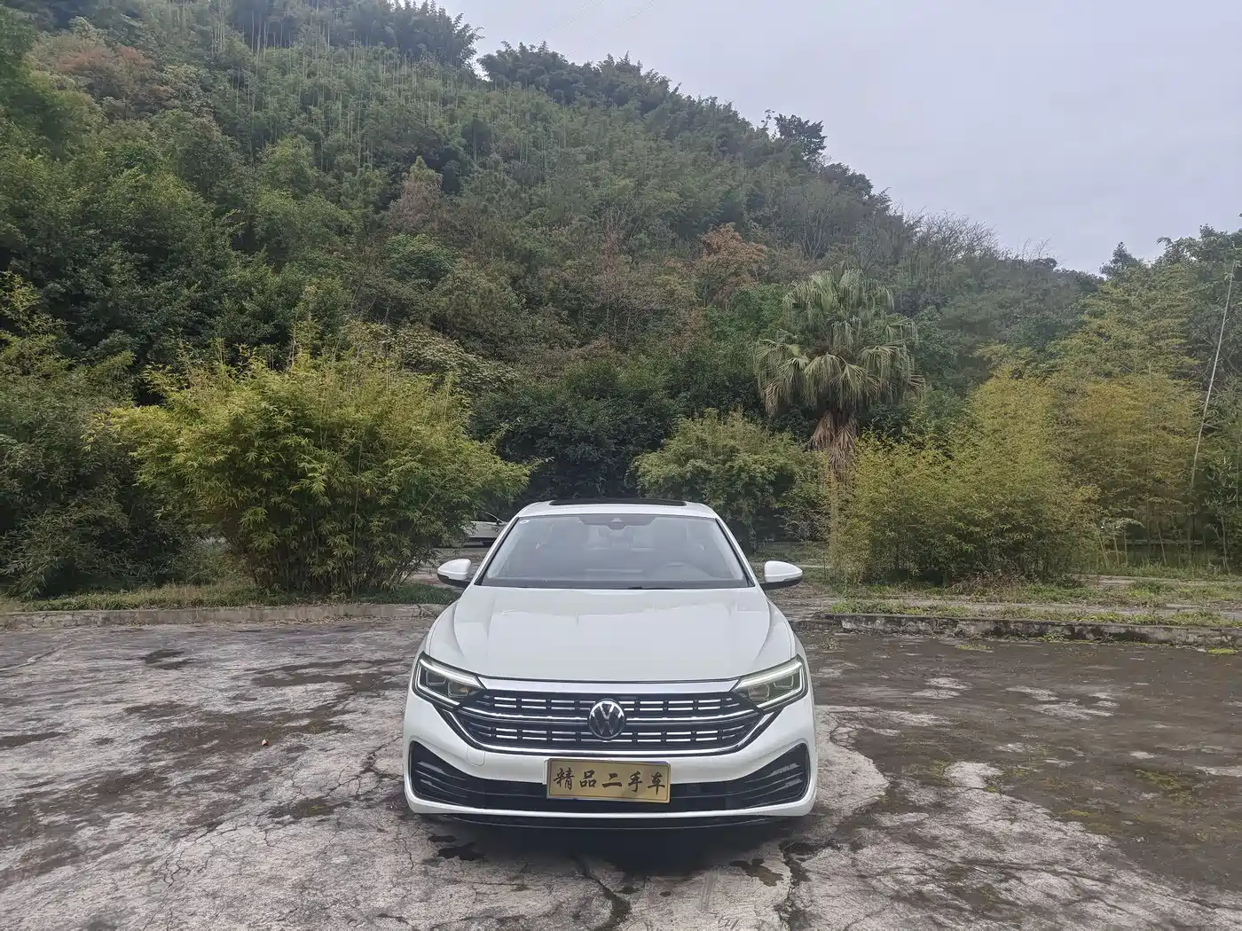 Volkswagen Sagitar 2023 Model Year 200TSI DSG Surpass Edition