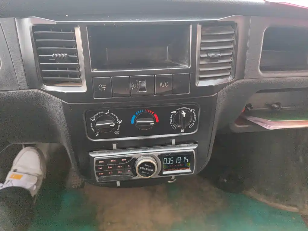 Wuling Motors Wuling Zhiguang 2015 1.2L Utility LSI