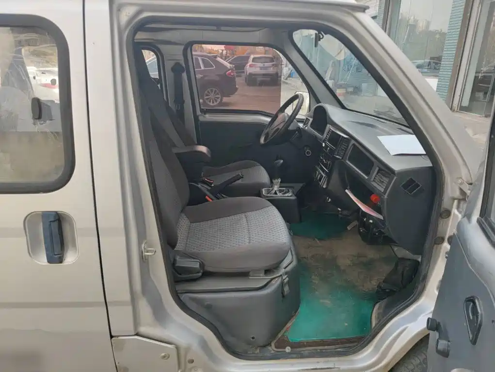 Wuling Motors Wuling Zhiguang 2015 1.2L Utility LSI