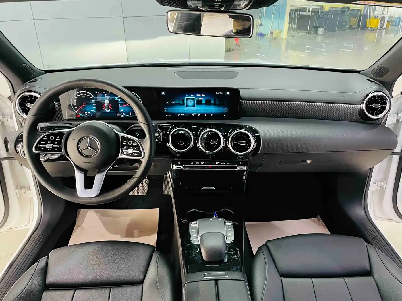 Mercedes-Benz Mercedes-Benz A-Class 2020 A 180 L Sport Sedan