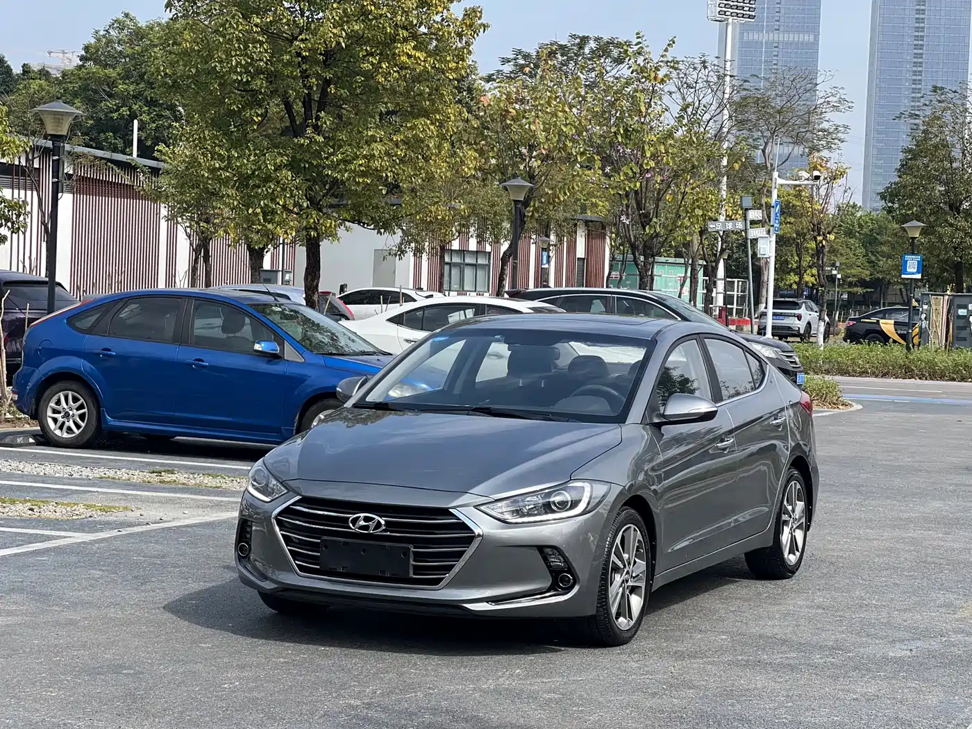 Hyundai Elantra 2016 Model 1.6L Automatic Smart Elite
