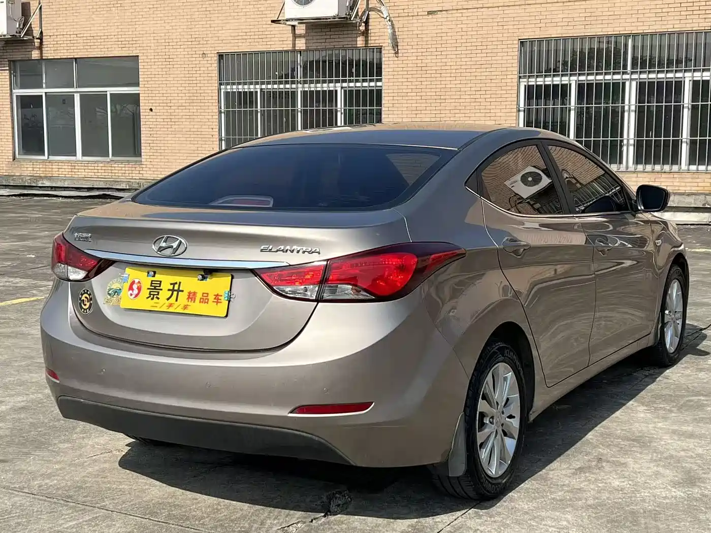 Hyundai Langdong 2016 1.6L Automatic Smart Edition