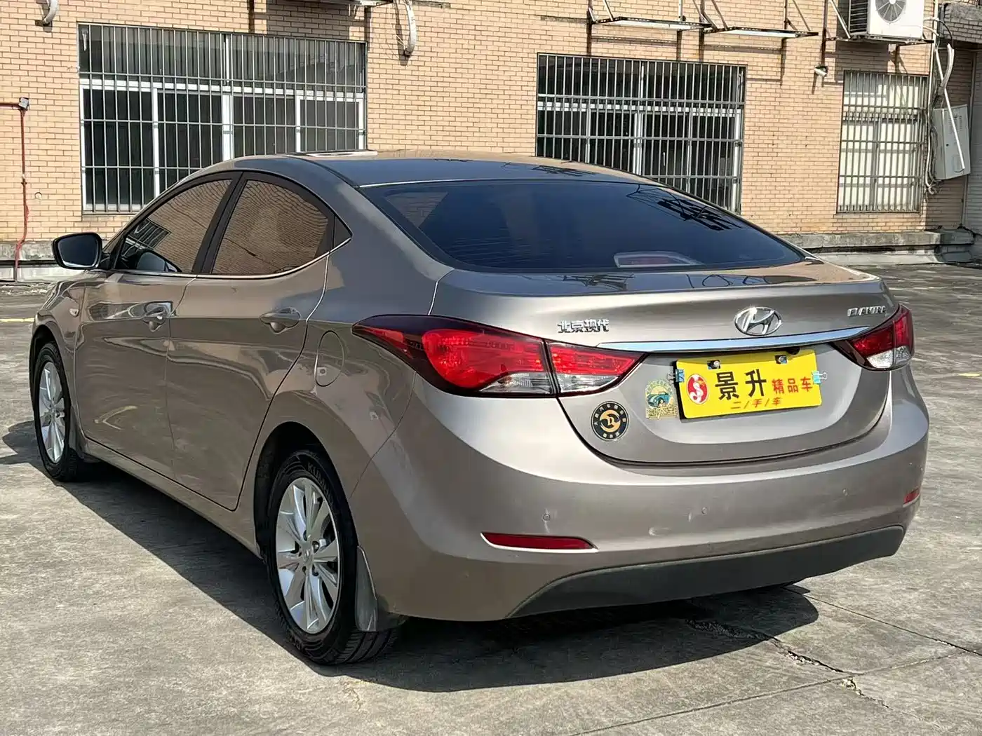 Hyundai Langdong 2016 1.6L Automatic Smart Edition