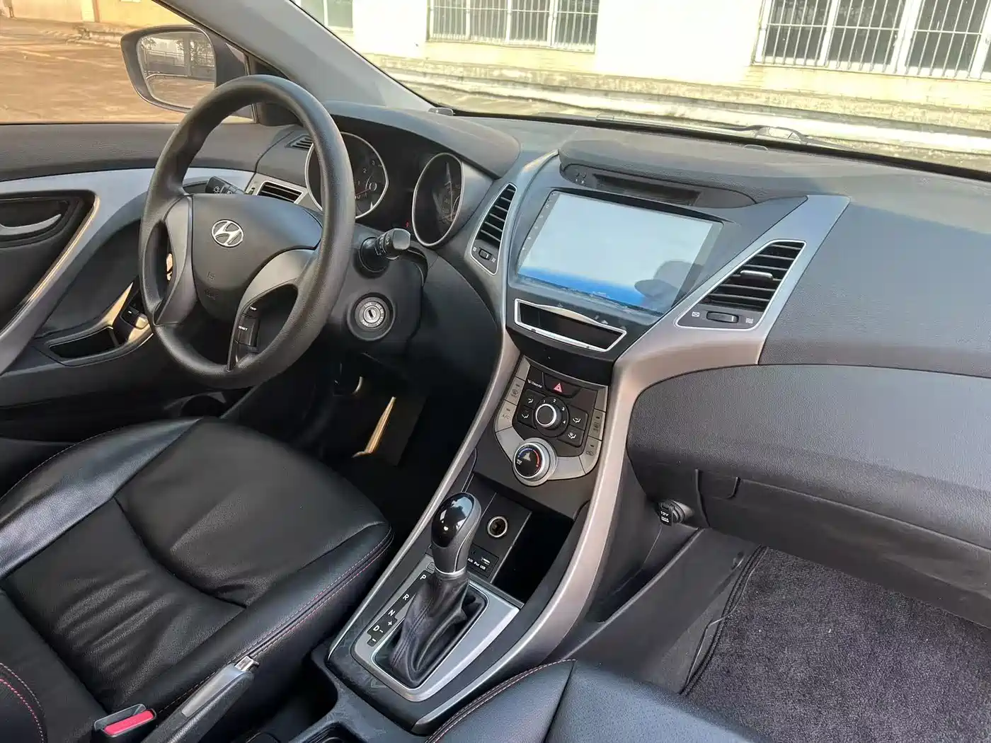Hyundai Langdong 2016 1.6L Automatic Smart Edition
