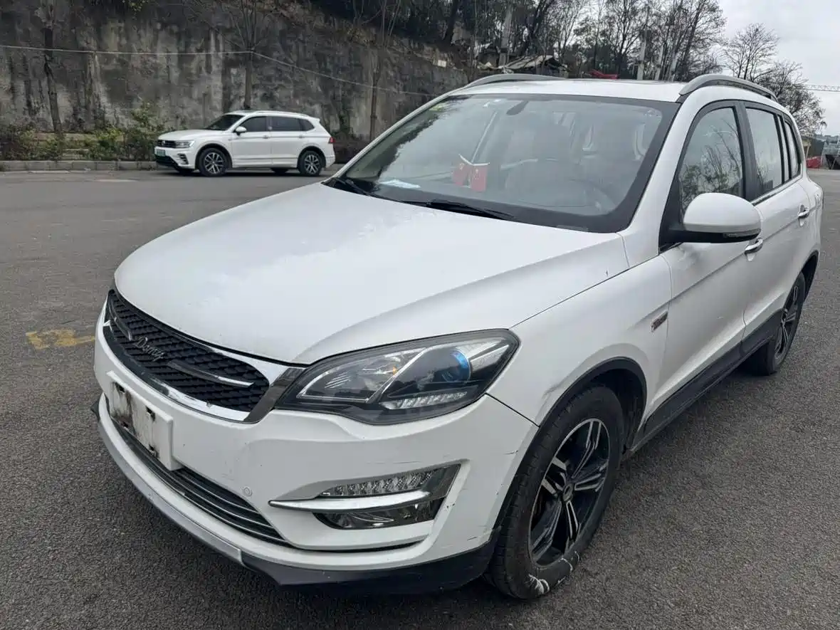 Zotye Zotye Damai X5 2017 Upgrade 1.5T CVT Landlord