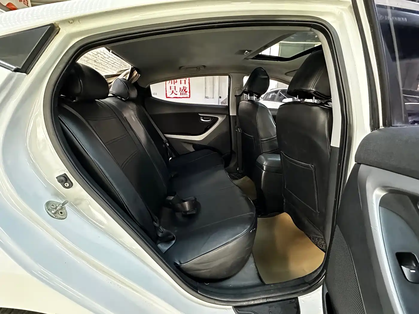 Hyundai Langdong 2016 1.6L Manual Premium Edition