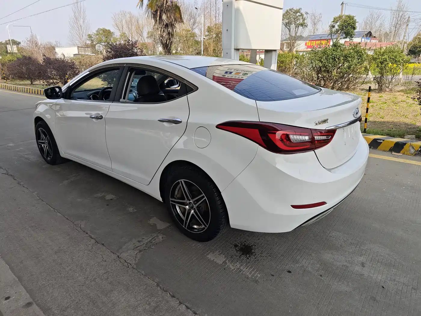 Hyundai Langdong 2016 1.6L Automatic Premium Edition