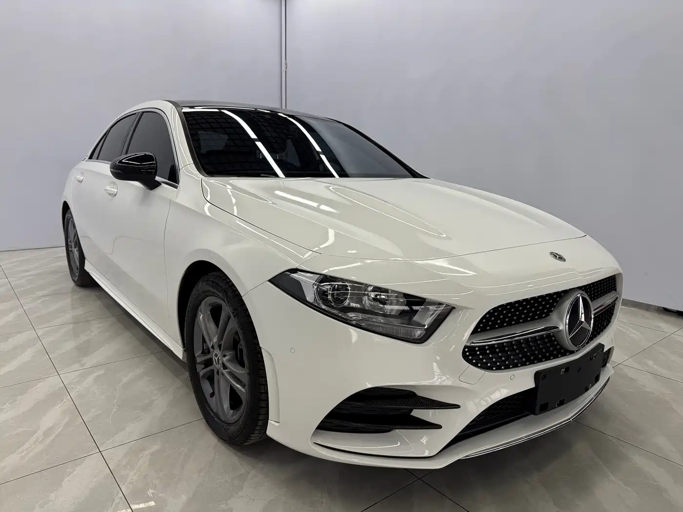 Mercedes-Benz Mercedes-Benz A-Class 2021 A 180 L Sports Sedan