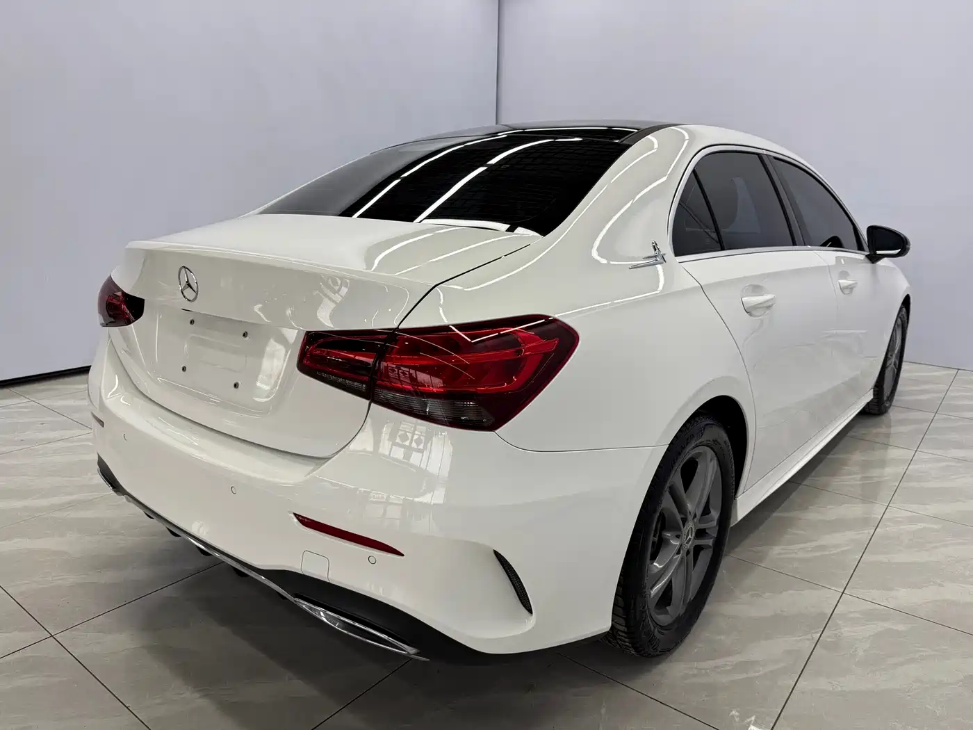 Mercedes-Benz Mercedes-Benz A-Class 2021 A 180 L Sports Sedan