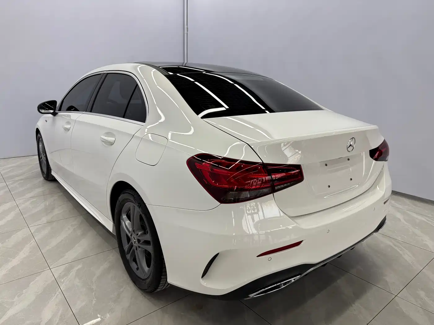Mercedes-Benz Mercedes-Benz A-Class 2021 A 180 L Sports Sedan