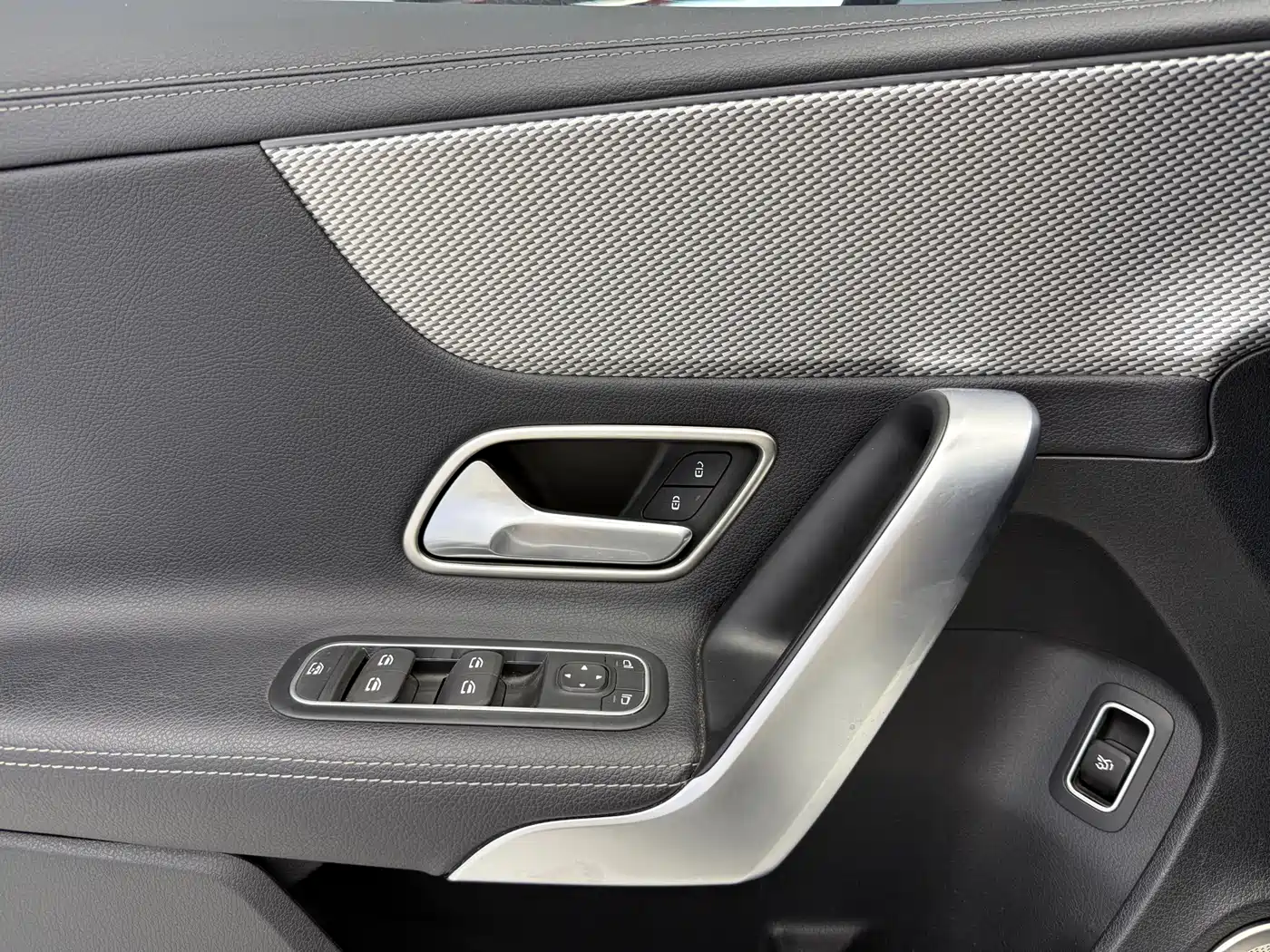Mercedes-Benz Mercedes-Benz A-Class 2021 A 180 L Sports Sedan