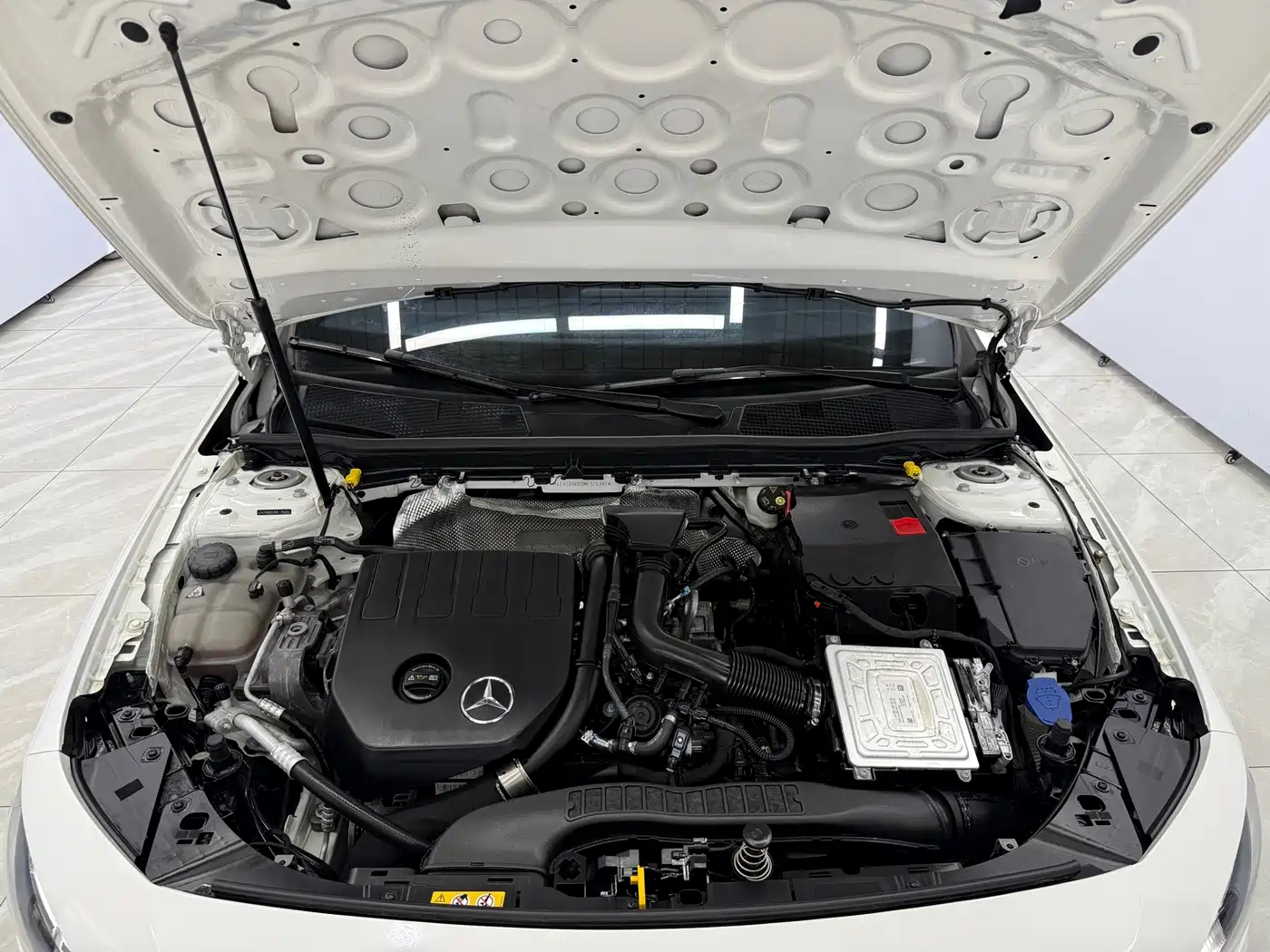 Mercedes-Benz Mercedes-Benz A-Class 2021 A 180 L Sports Sedan