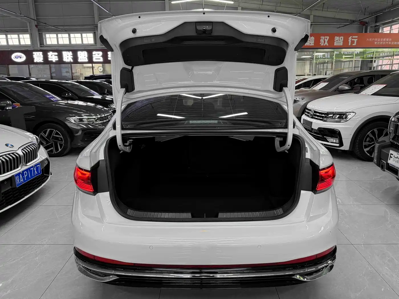 Volkswagen Sagitar 2023 280TSI DSG Surpass Plus Edition
