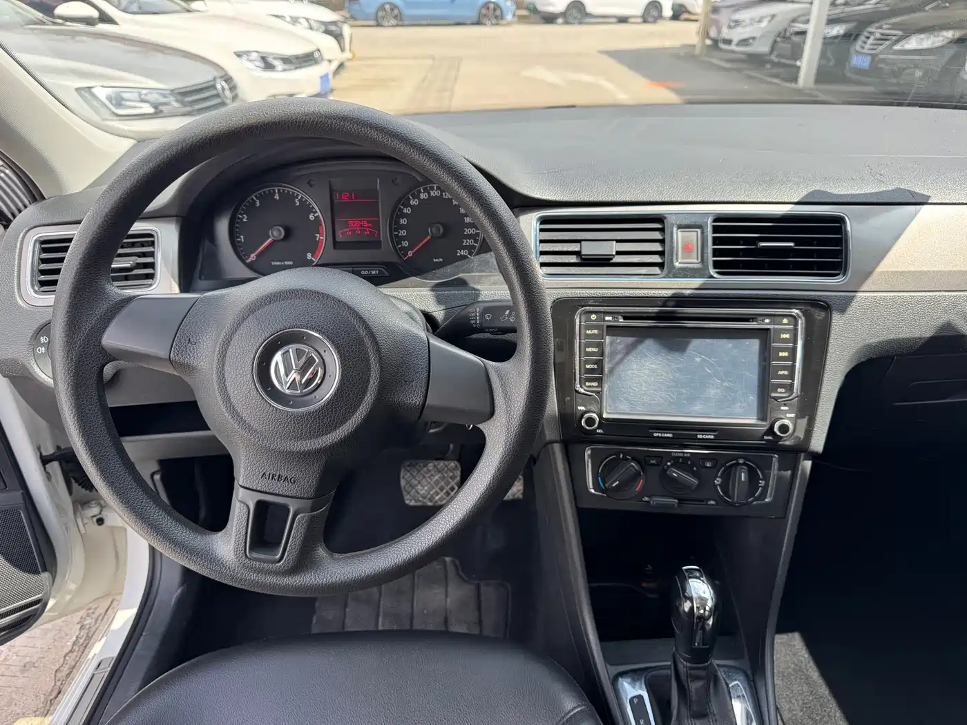 Volkswagen Santana 2015 1.6L Automatic Comfort Edition