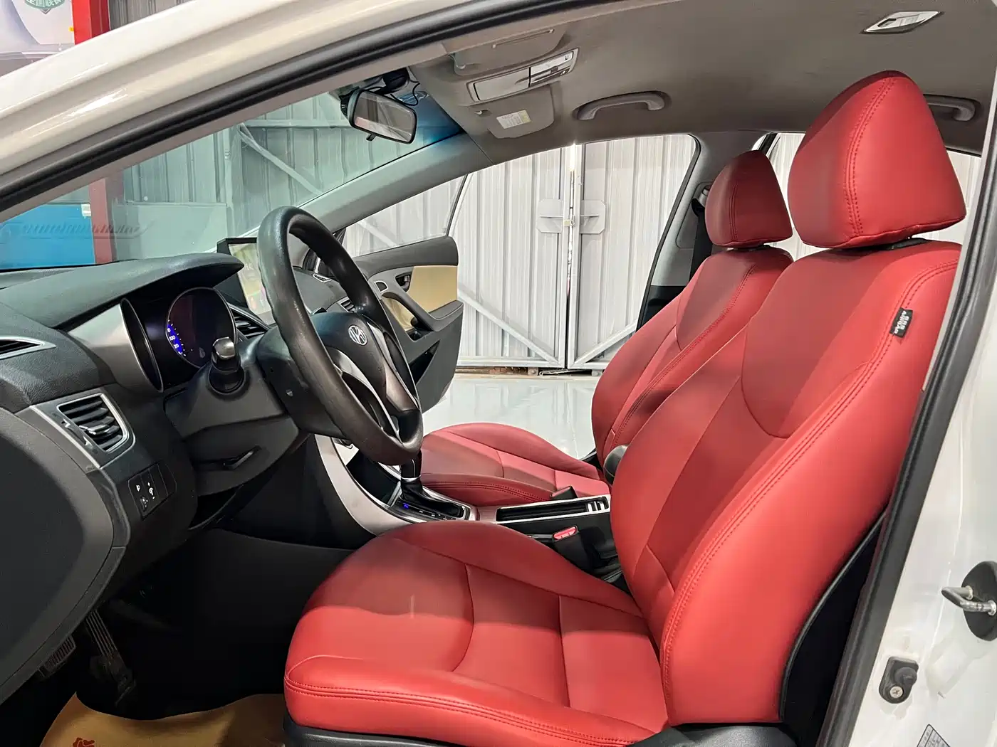 Hyundai Langdong 2016 1.6L Automatic Smart Edition