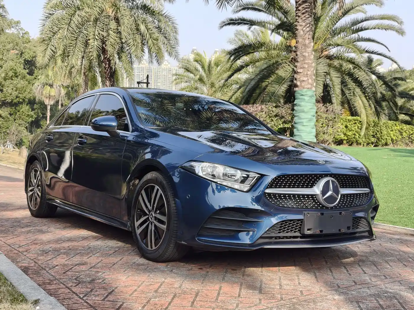 Mercedes-Benz Mercedes-Benz A-Class 2019 A 180 L Sport Sedan