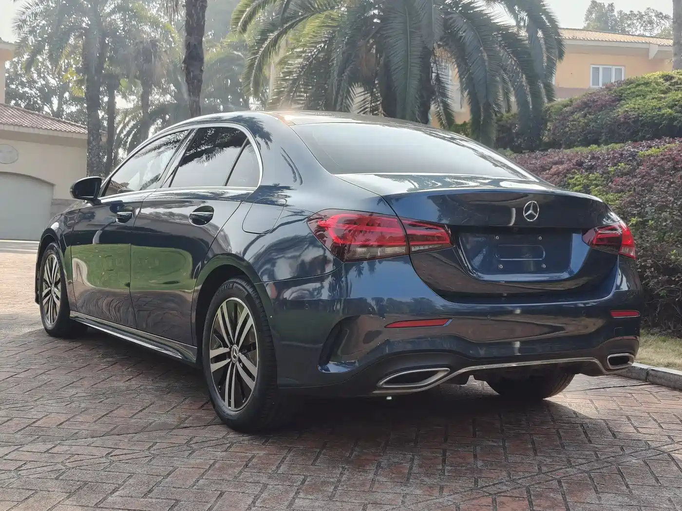 Mercedes-Benz Mercedes-Benz A-Class 2019 A 180 L Sport Sedan