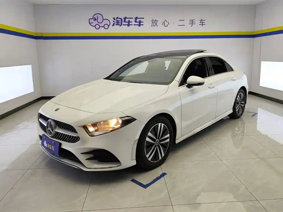 Mercedes-Benz Mercedes-Benz A-Class 2019 A 180 L Sport Sedan