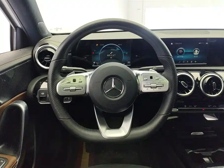 Mercedes-Benz Mercedes-Benz A-Class 2019 A 180 L Sport Sedan