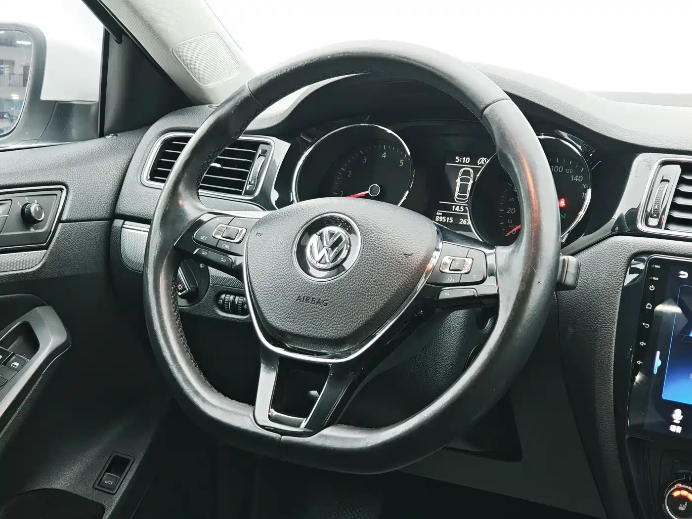 Volkswagen Sagitar 2018 180TSI DSG Premium Edition