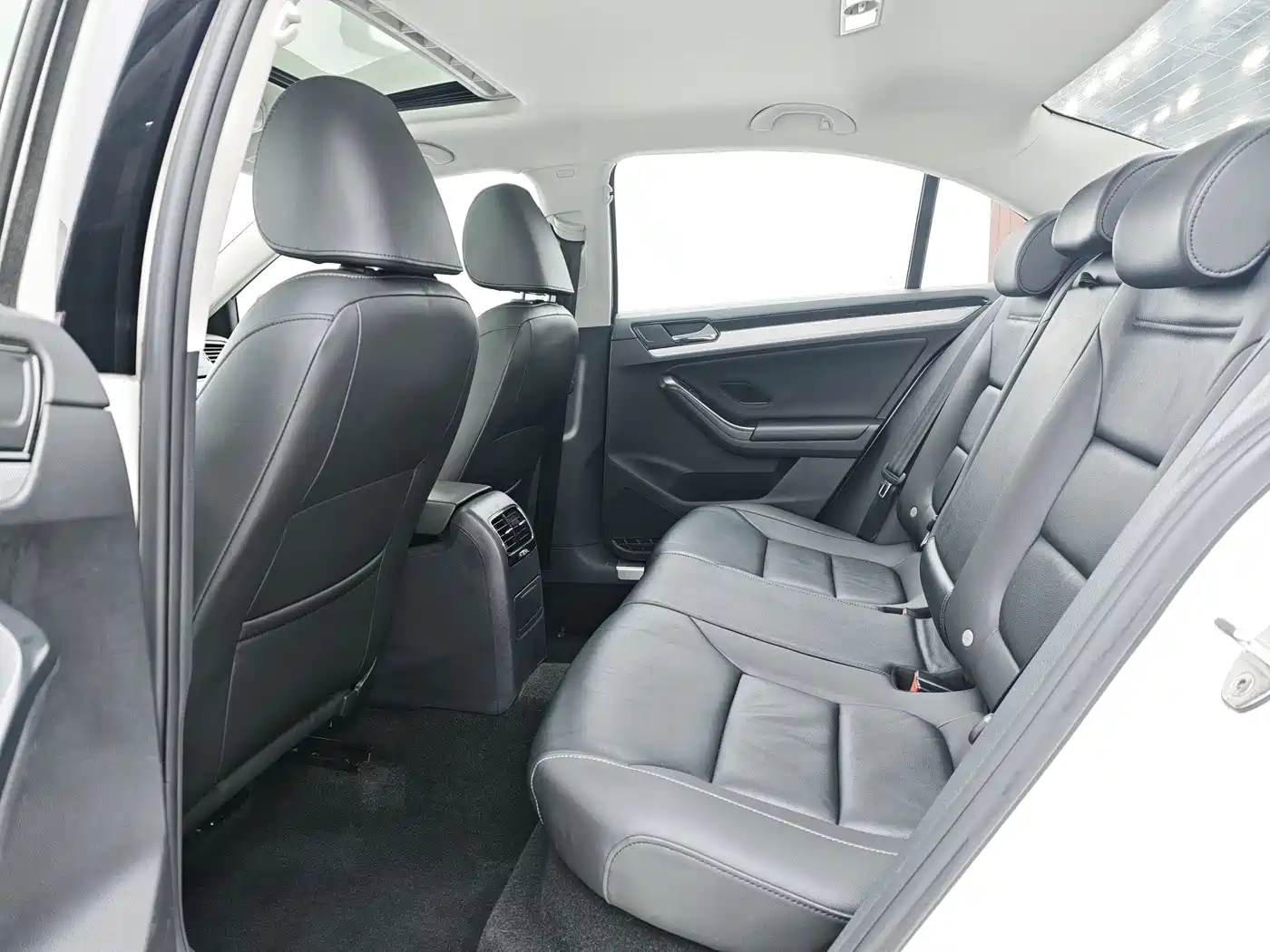 Volkswagen Sagitar 2018 180TSI DSG Premium Edition