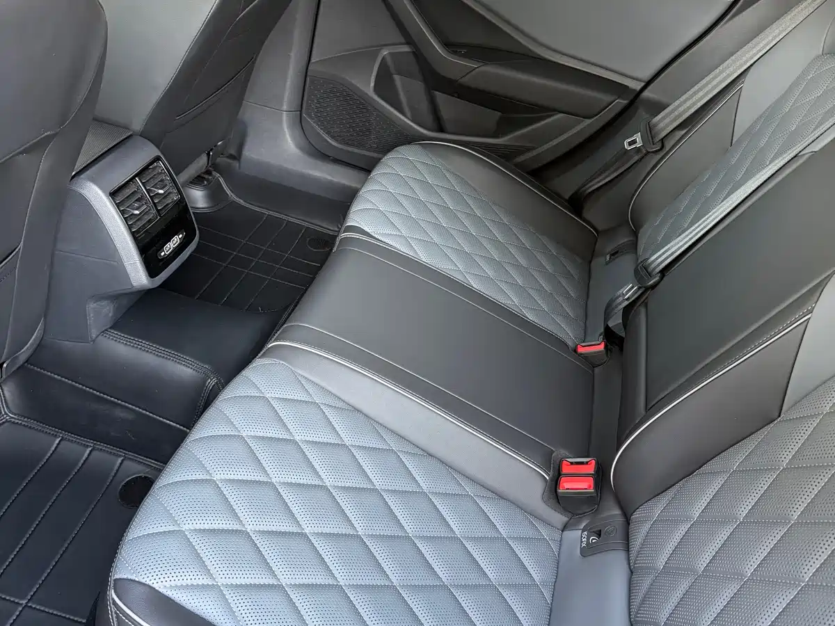 Volkswagen Sagitar 2023 280TSI DSG Surpass Plus Edition